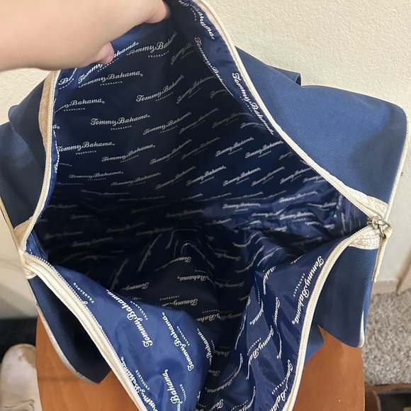 Tommy Bahama Set Sail St Barts Duffle Gym Carry On Travel Bag Navy Blue Rope - Picture 8 of 10